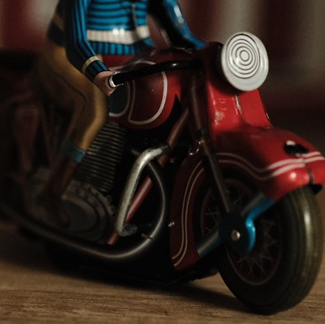 Single Rider Motorcycle http://detail.1688.com/offer/829585062317.html