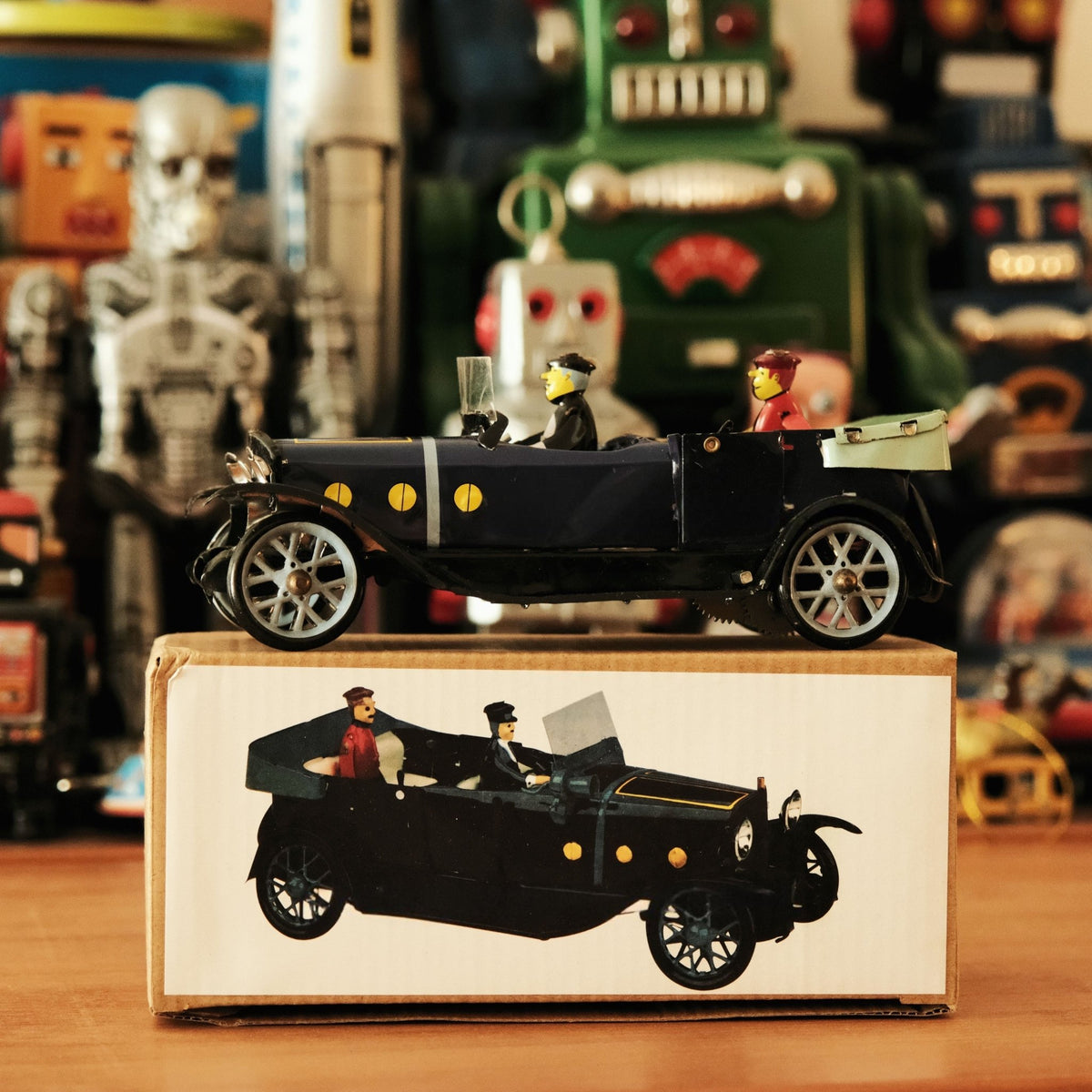 Convertible Vintage Car - FunClox