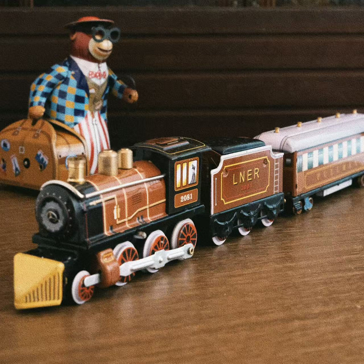 LNER Pullman Train FunClox