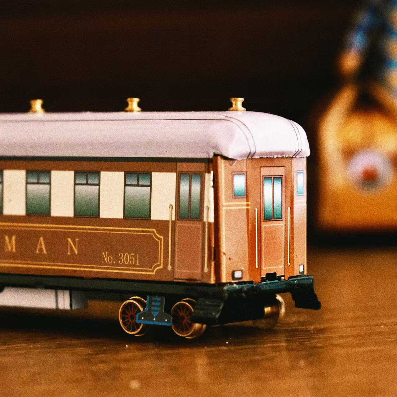 LNER Pullman Train FunClox