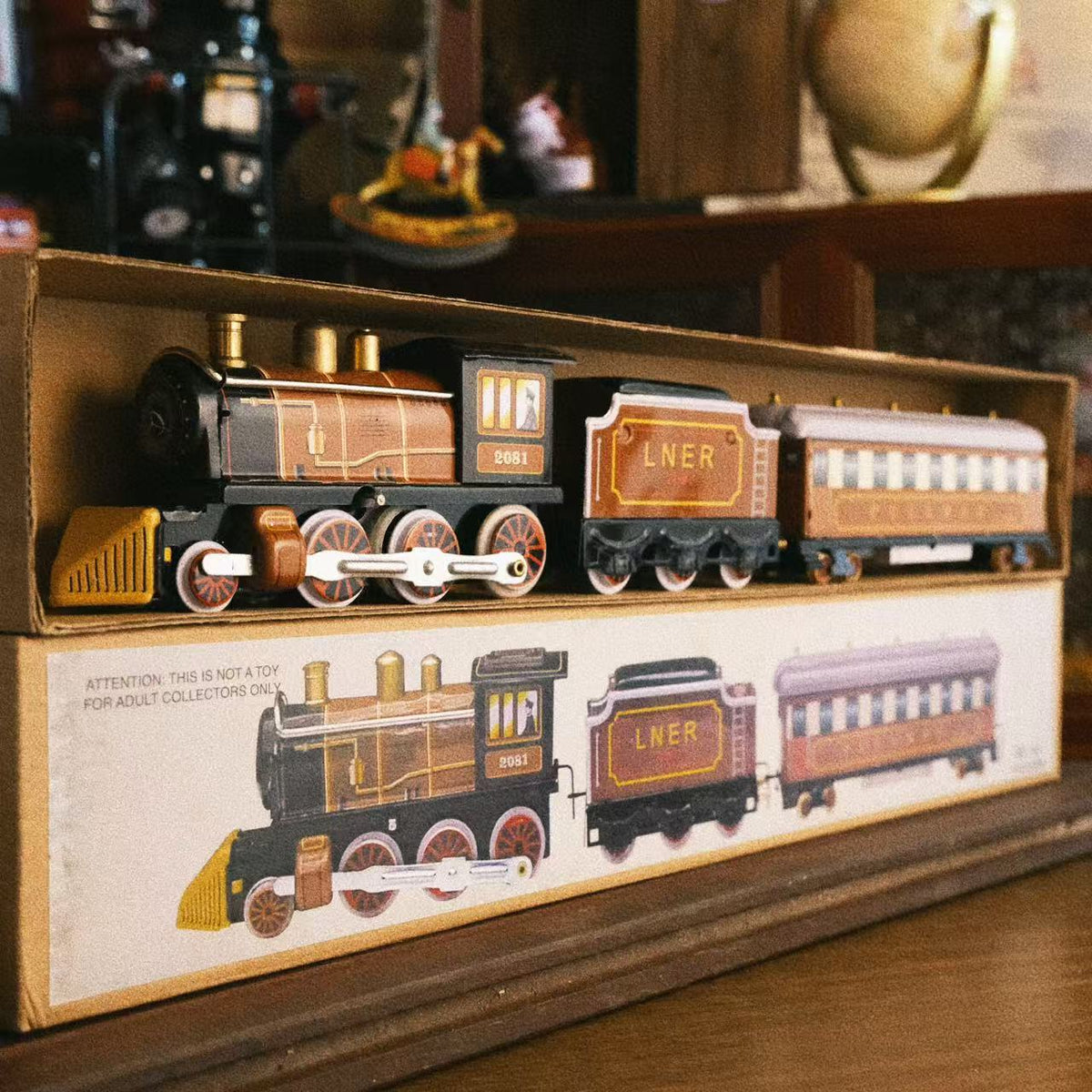 LNER Pullman Train FunClox