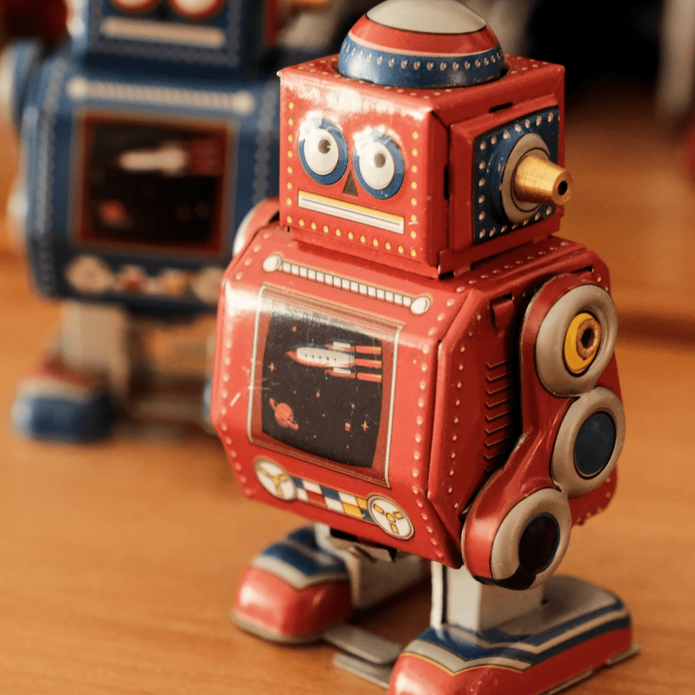Mini Table Robort Pocket-Size Gift & Desk Companion - Mini Robot Wind-Up Tin Collectible ...