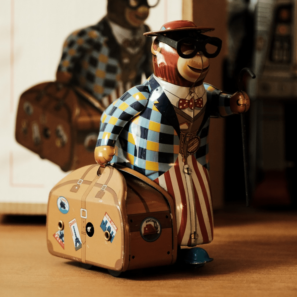 Monkey on a Business Trip - FunClox