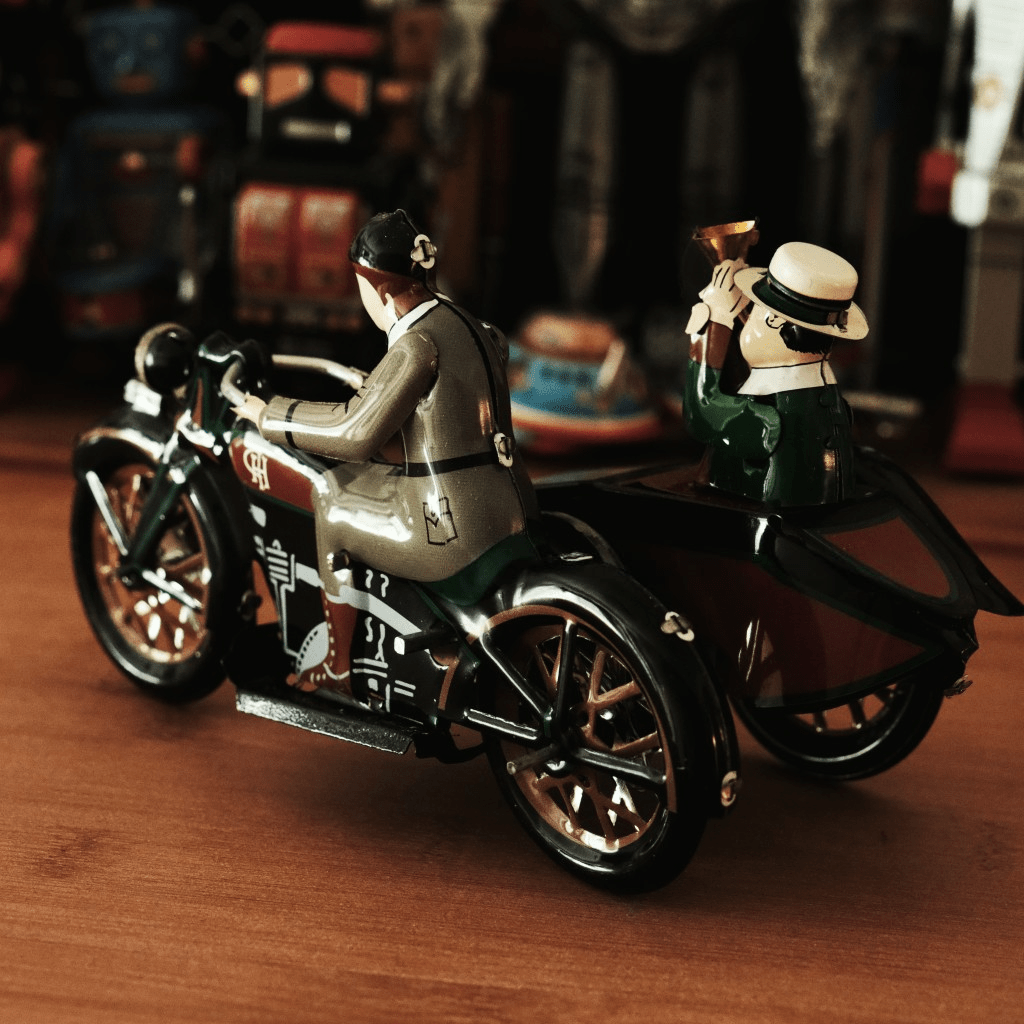 PAYA Three - Wheeled Motorcycle - FunClox