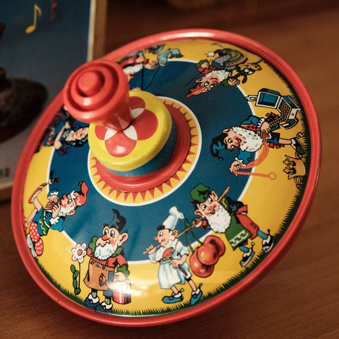 Retro Spinning Top - FunClox