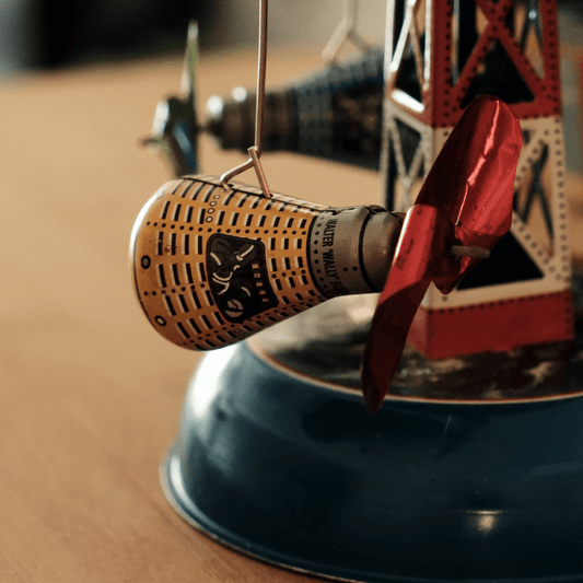 Space Capsule Carrousel - FunClox