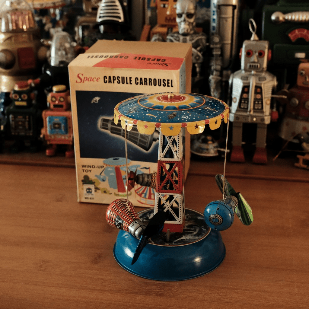 Space Capsule Carrousel - FunClox