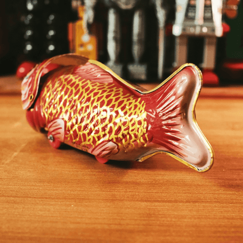 Whale Chases Fish - FunClox