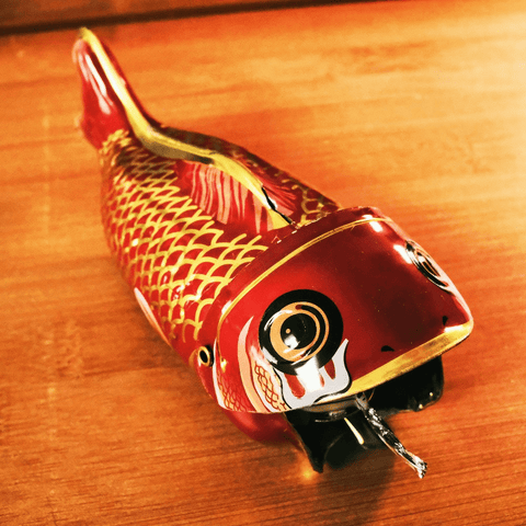 Whale Chases Fish - FunClox