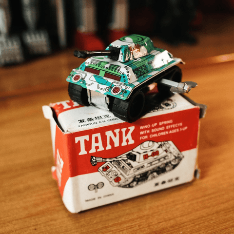 Wind - Up Mini Tank - FunClox