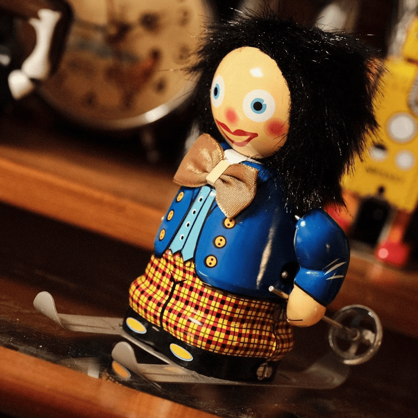 Wind - Up Skier Boy - FunClox